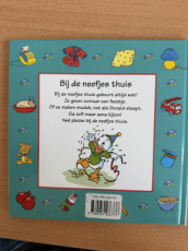 Donald Duck bij de neefjes thuis (leesboek)