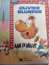 Olivier Blunder deel 02 aan de macht.